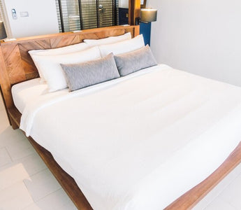 How Often Should You Replace Your Comforter? How To Wash It?